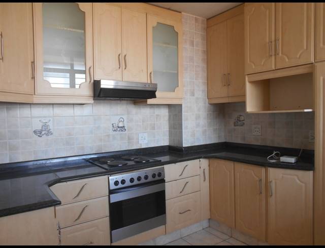 2 BEDROOM APARTMENT TO LET IN SOUTH BEACH